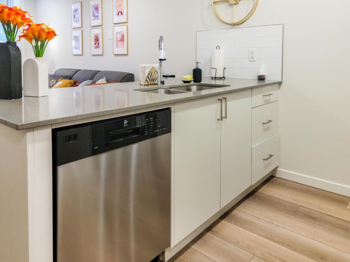 Globalstay New Apartments In Cranbrook Free Street Parking Calgary Ngoại thất bức ảnh